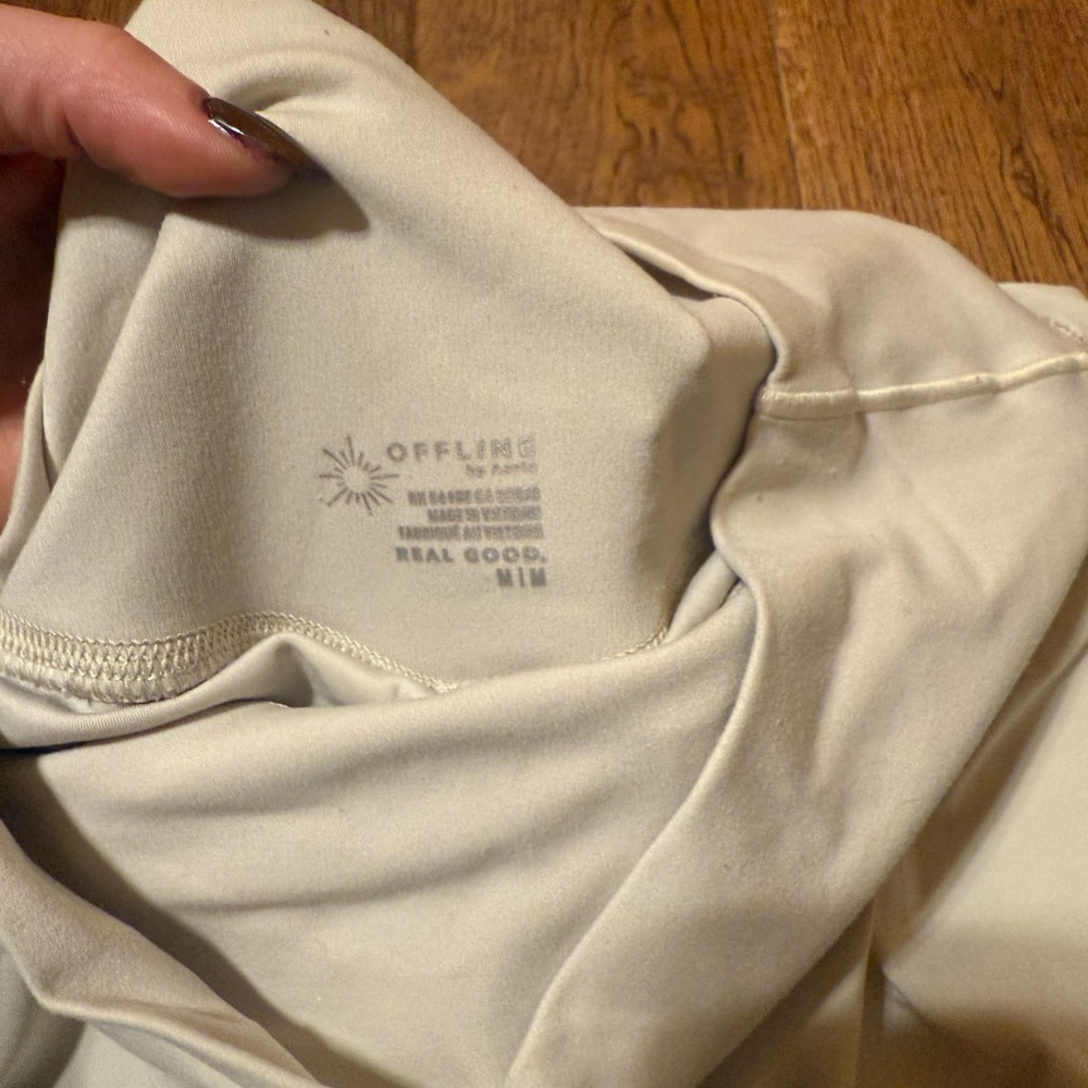 OFFLINE by Aerie Real Me Crossover Shorts Cream - Picture 2 of 3